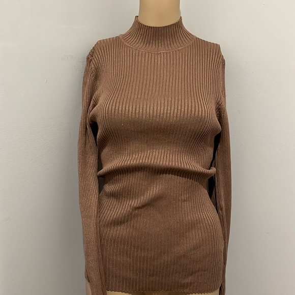 Longe sleeve top - Picture 1 of 4